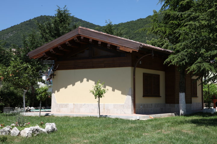 Casa in legno 1